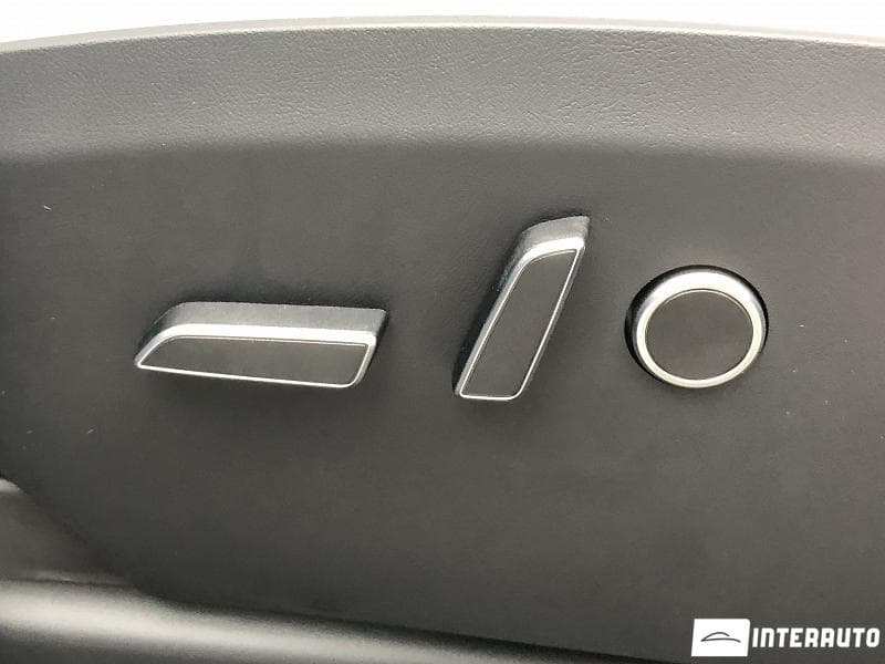 2023 Tesla Model X Plaid — Miniatură 22
