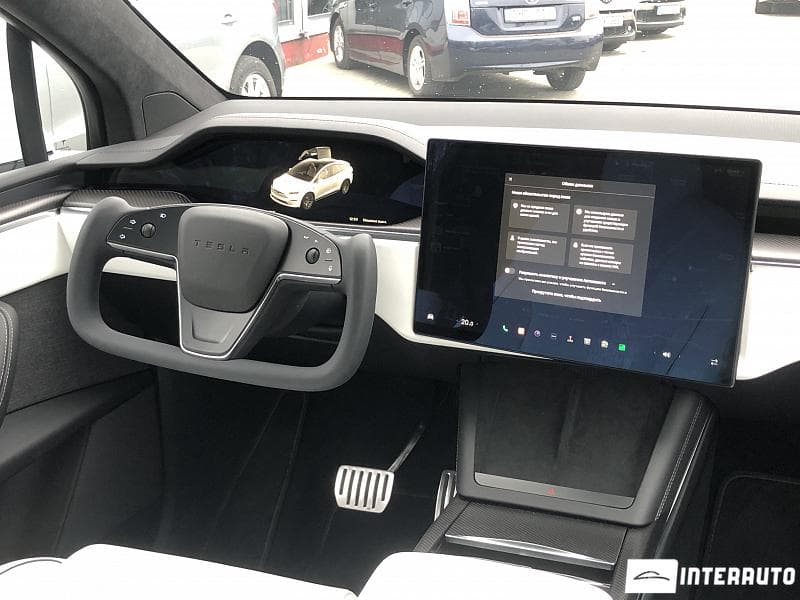 2023 Tesla Model X Plaid — Miniatură 11