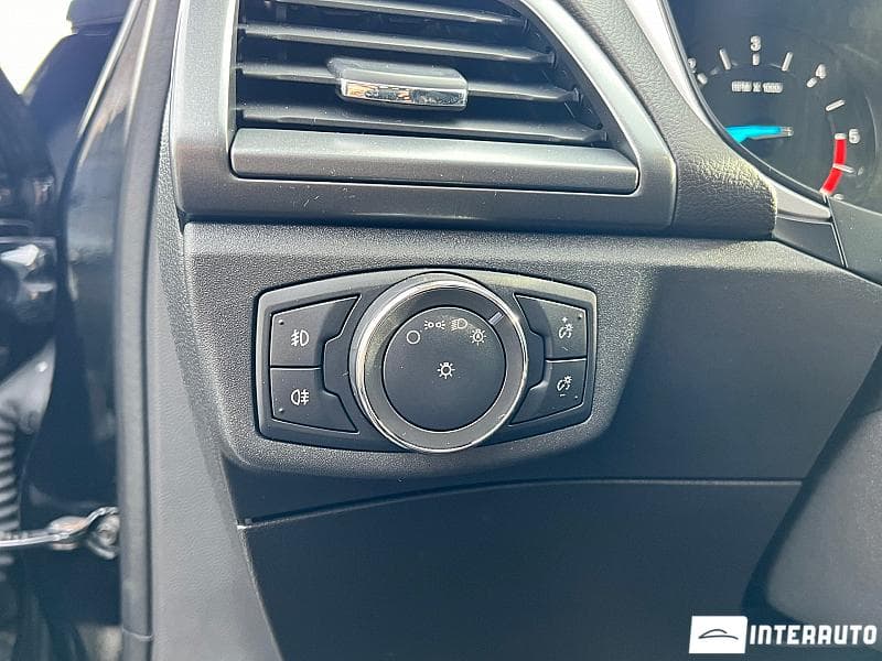 2017 Ford Mondeo — Miniatură 18