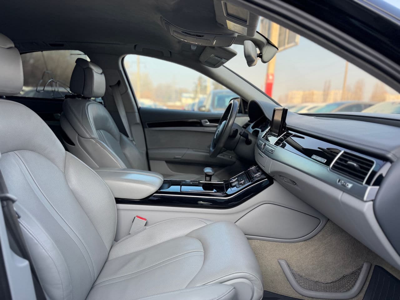 2016 Audi A8 — Miniatură 25