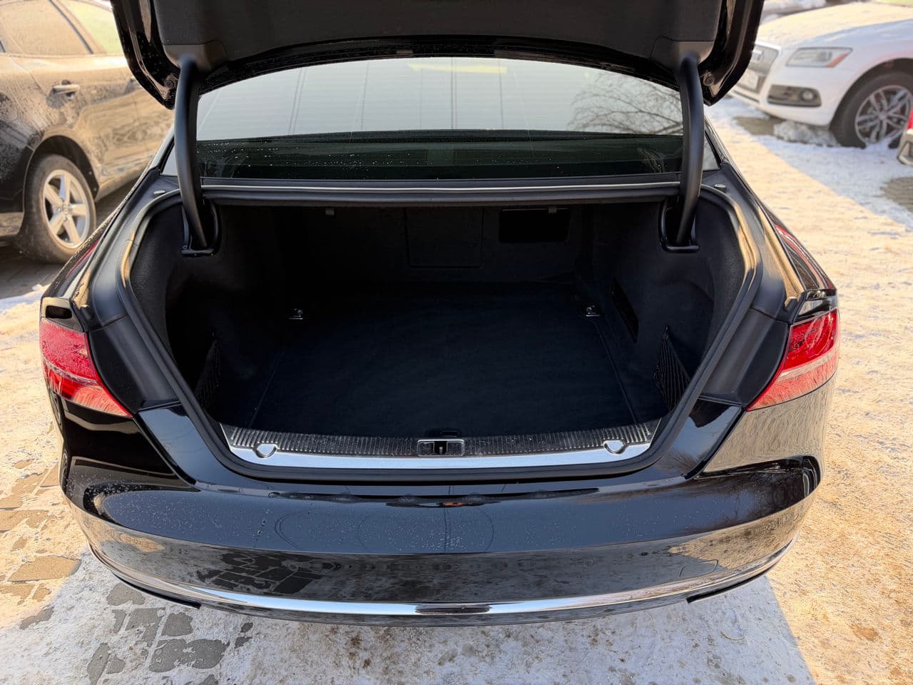2016 Audi A8 — Miniatură 5