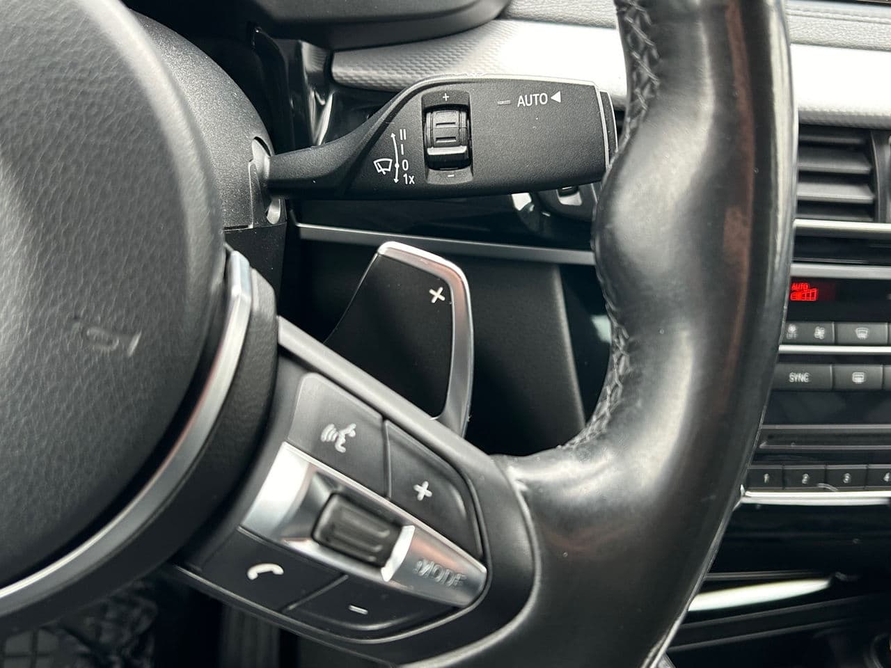 2016 BMW X6 3.0D — Miniatură 11