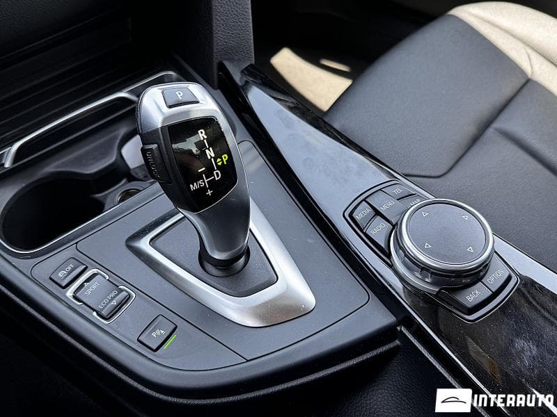2015 BMW 320 — Miniatură 14