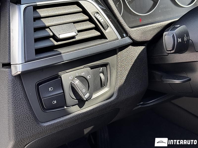 2015 BMW 320 — Miniatură 18