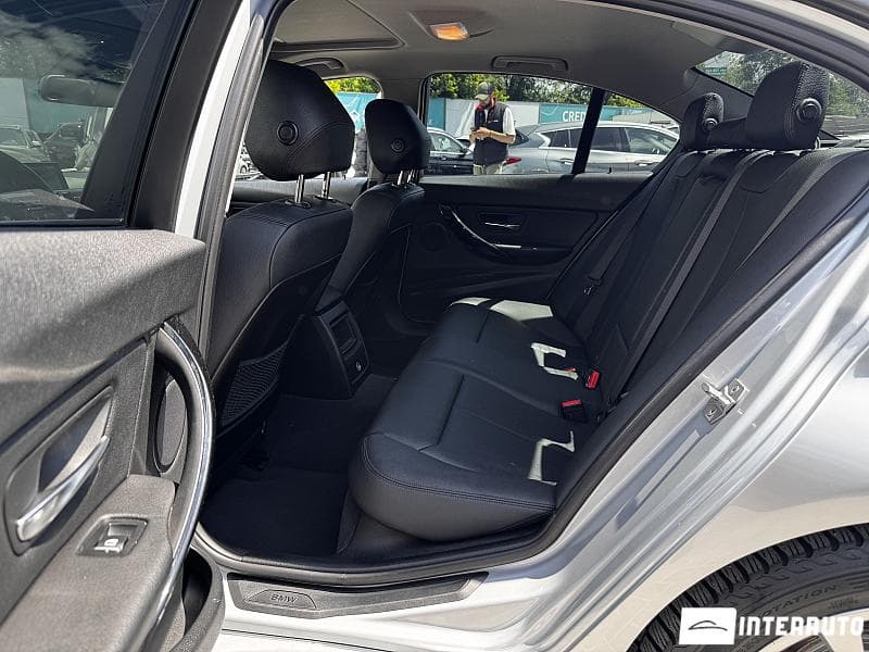 2015 BMW 320 — Miniatură 20