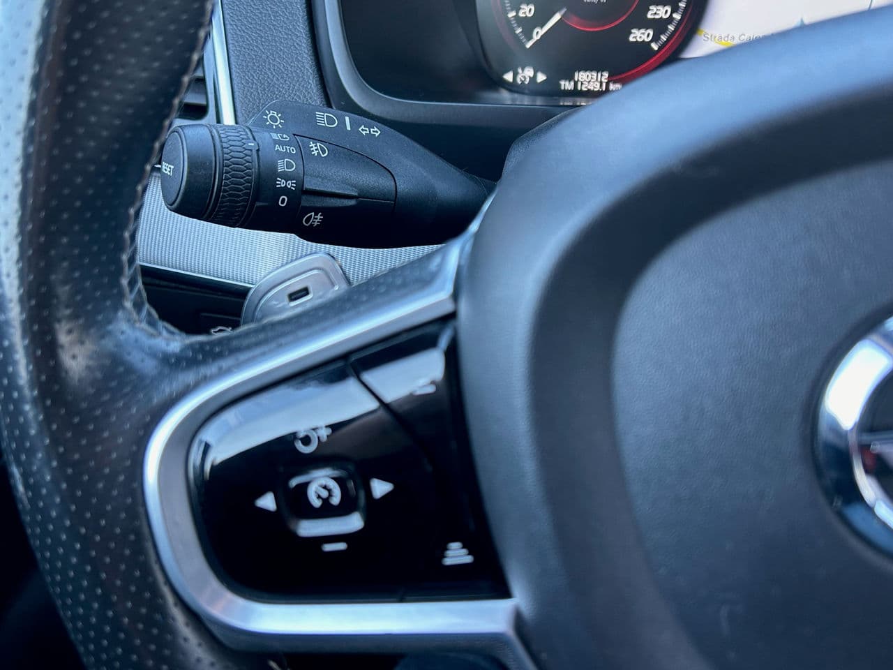 2017 Volvo XC 90 — Miniatură 11