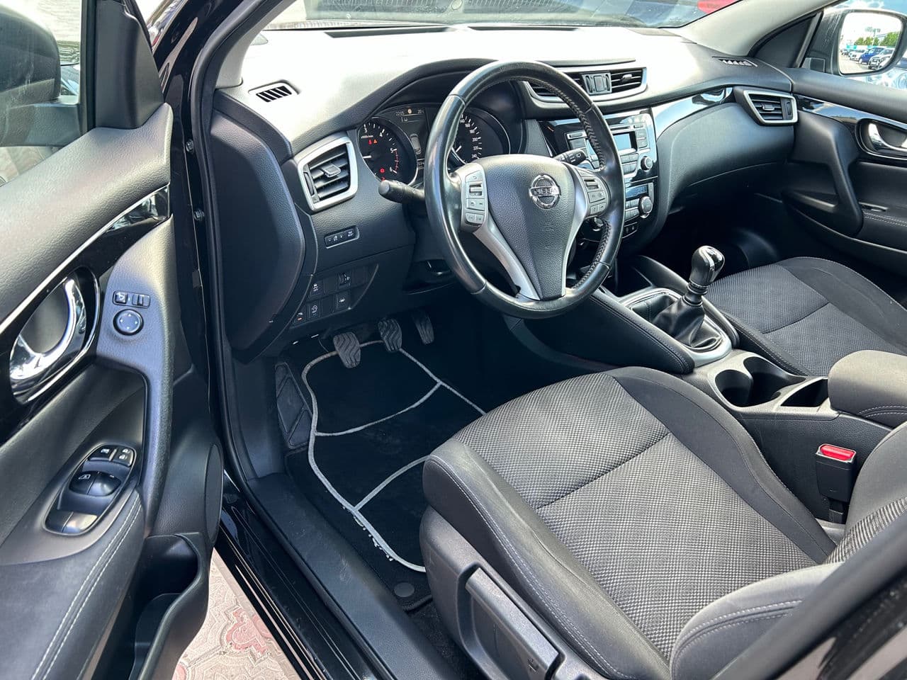 2015 Nissan Qashqai — Miniatură 5
