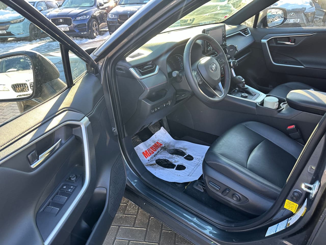 2022 Toyota Rav-4 — Miniatură 5