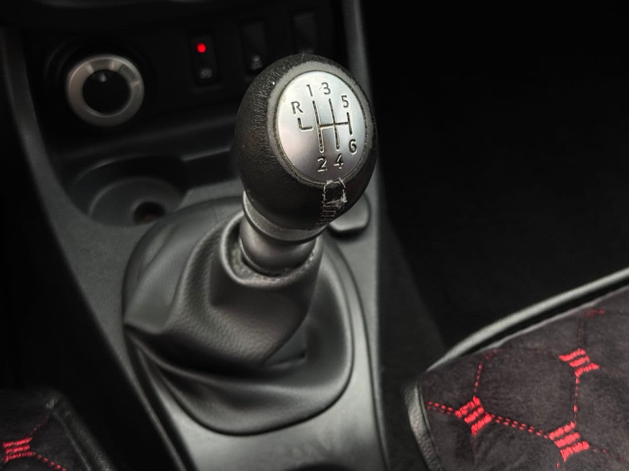 Dacia Duster 2016 — Миниатюра 12
