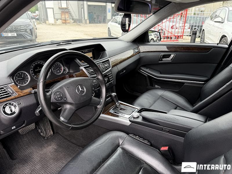 2012 Mercedes E 200 — Miniatură 5