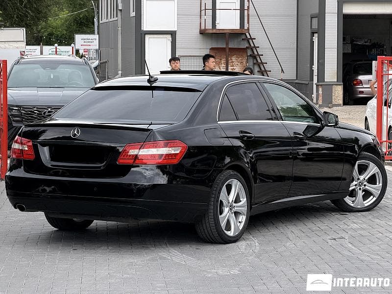 2012 Mercedes E 200 — Miniatură 4