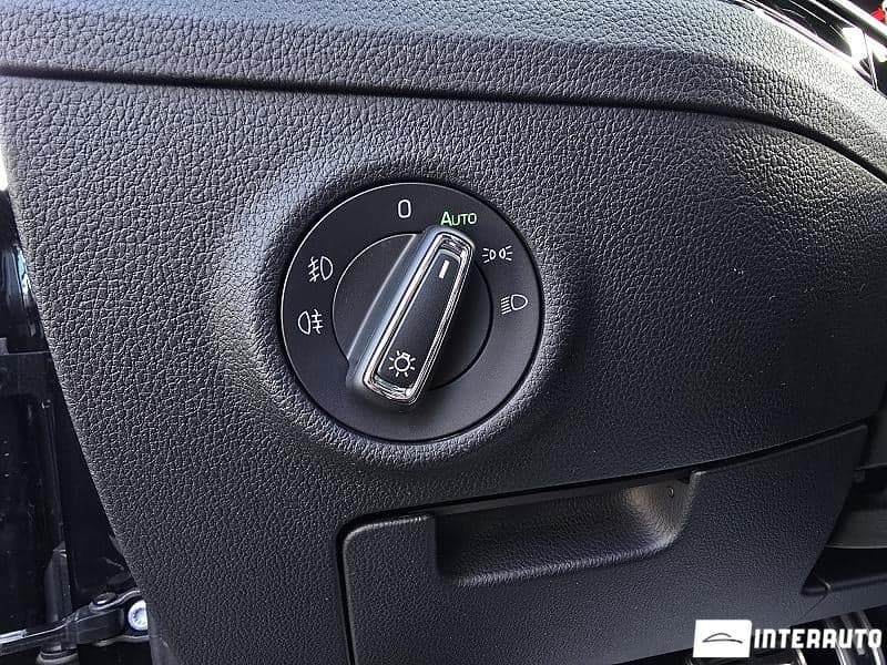 2019 Skoda Superb — Miniatură 11
