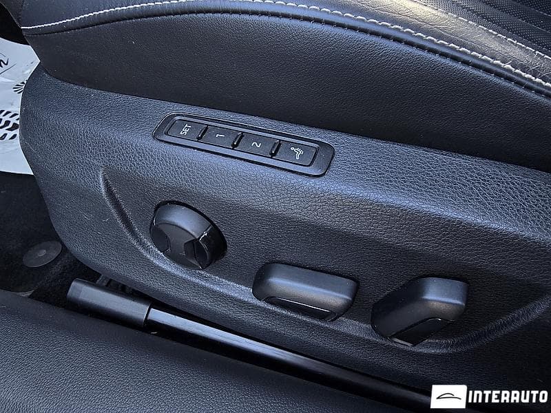 2019 Skoda Superb — Miniatură 12