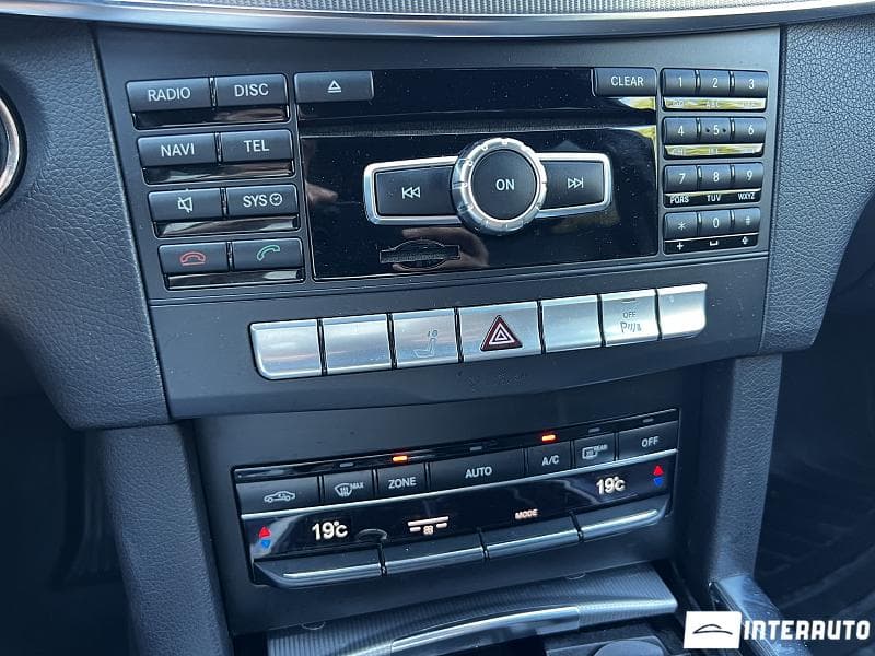 2015 Mercedes E 300h — Miniatură 12