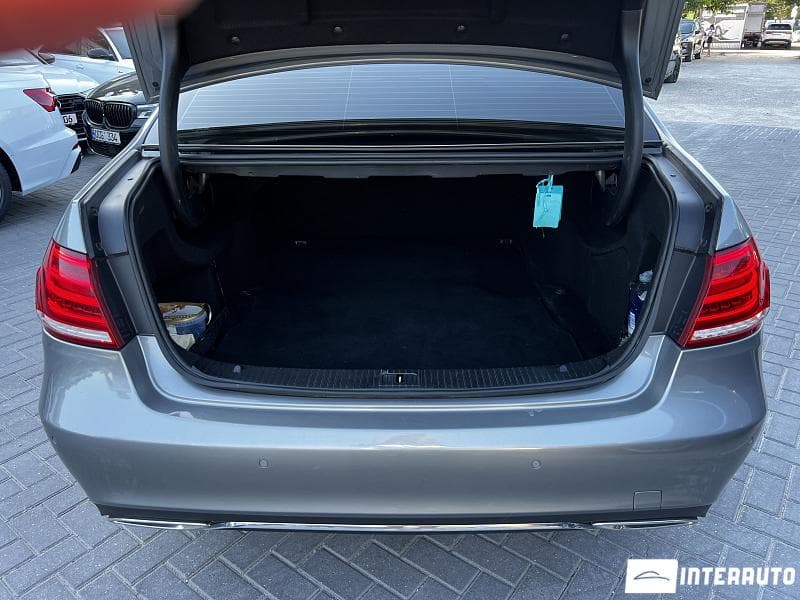 2015 Mercedes E 300h — Miniatură 17