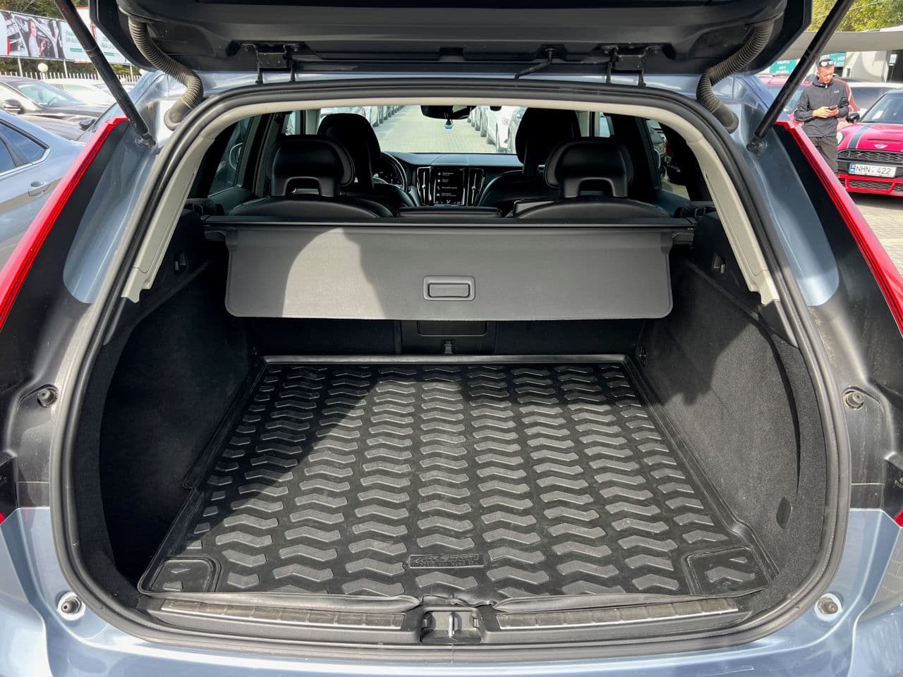 2017 Volvo XC 60 — Miniatură 16
