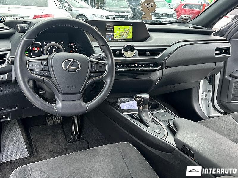 2020 Lexus UX 250h — Miniatură 5