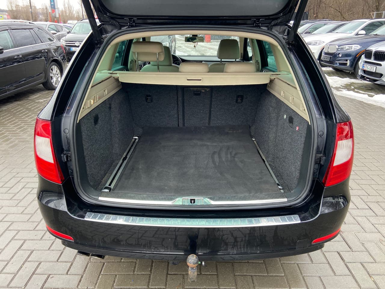 2011 Skoda Superb — Miniatură 5