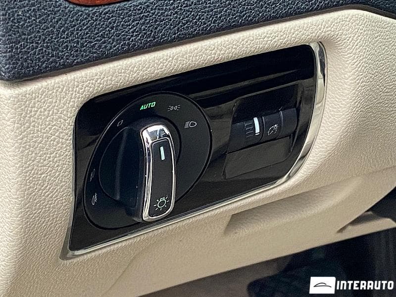 2011 Skoda Superb — Miniatură 10