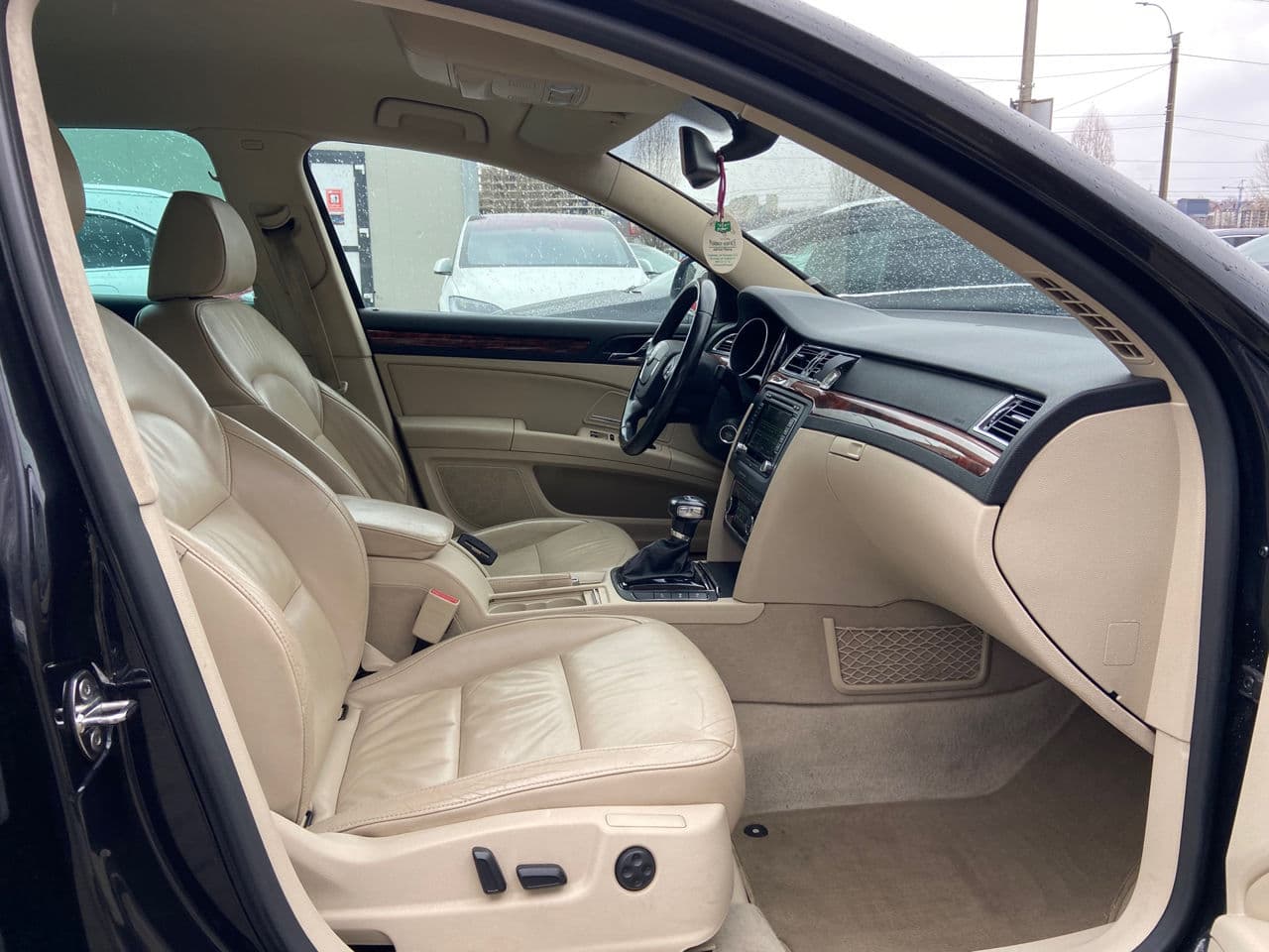 2011 Skoda Superb — Miniatură 19