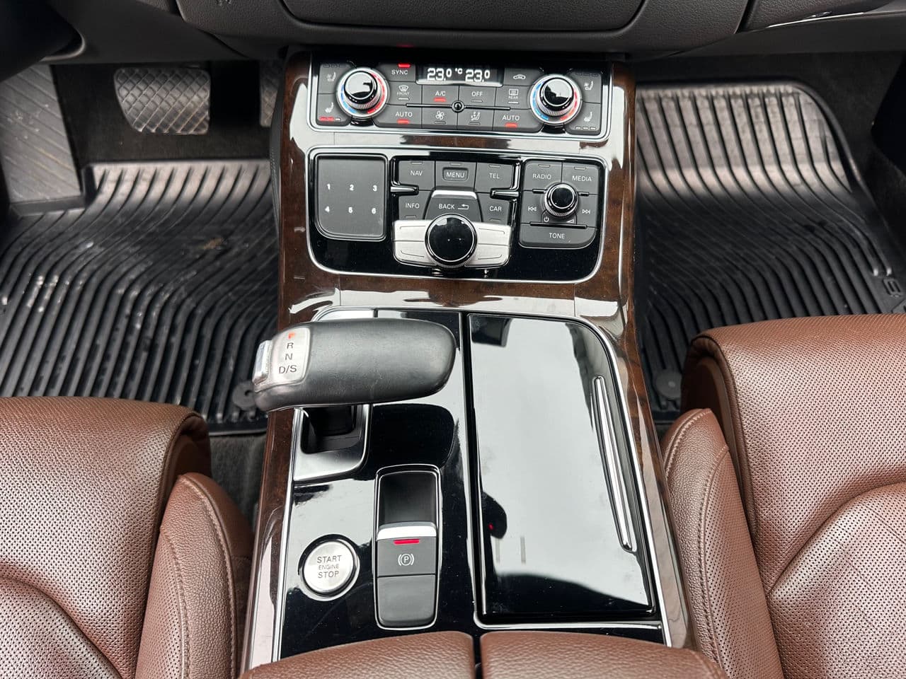 Audi A8 2014 — Миниатюра 12