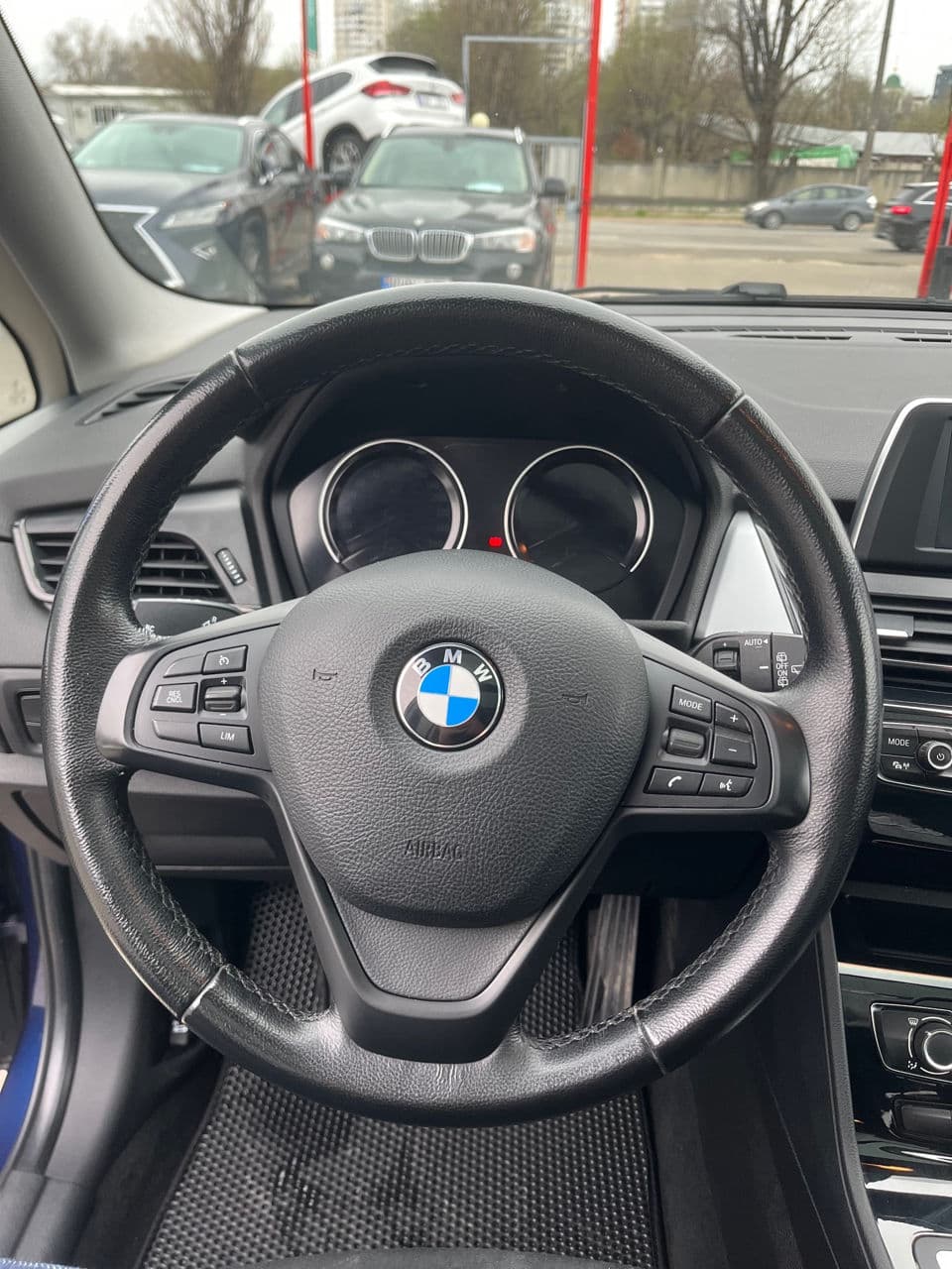 2018 BMW 216d — Miniatură 10