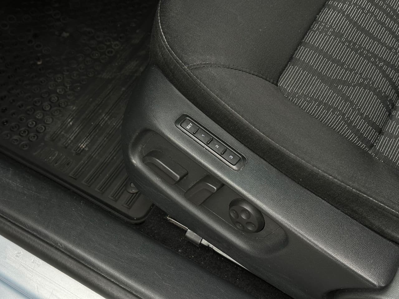Skoda Octavia 2009 — Миниатюра 8