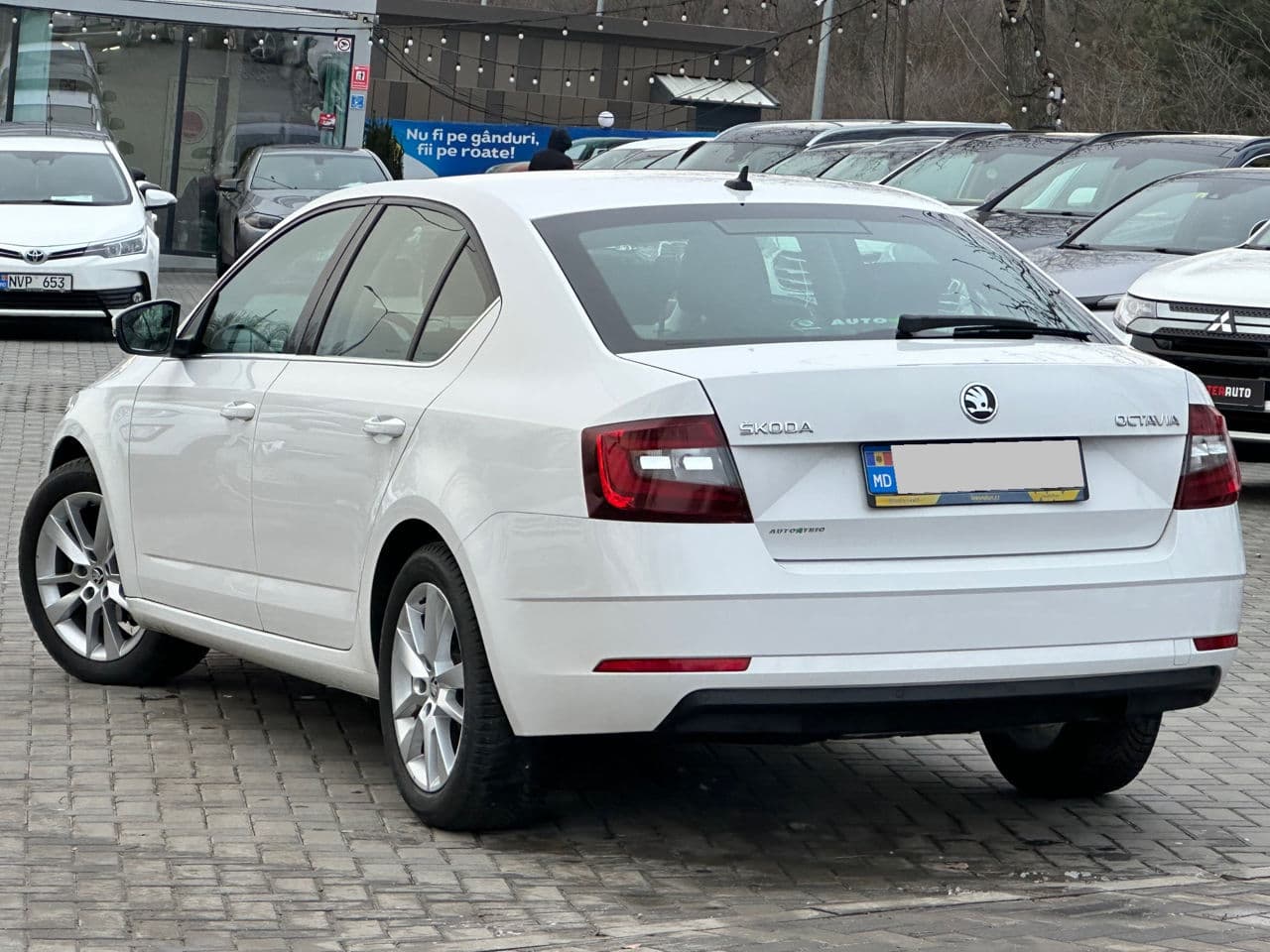 2018 Skoda Octavia — Miniatură 2