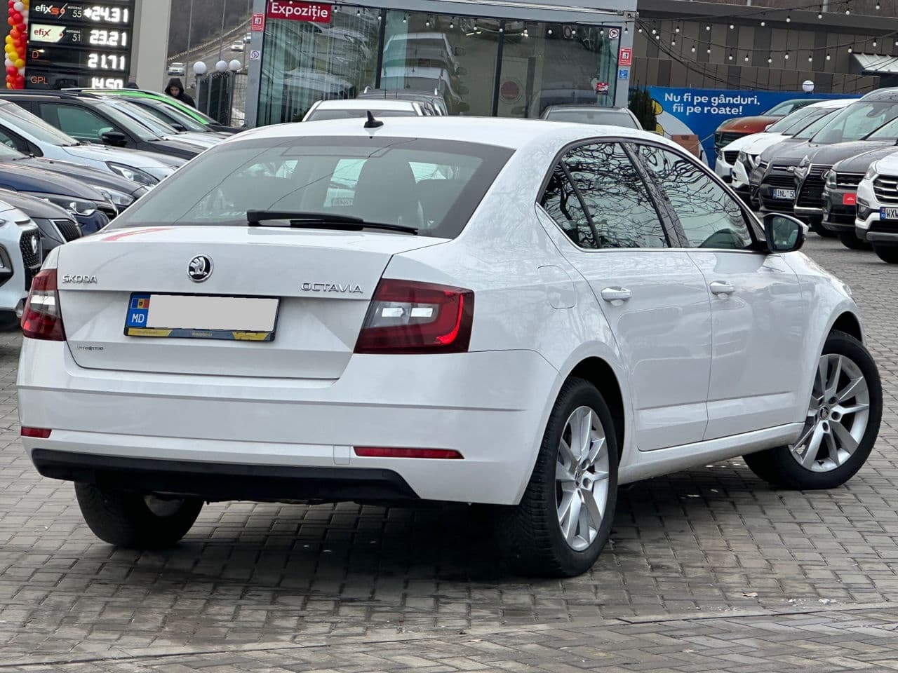 2018 Skoda Octavia — Miniatură 4