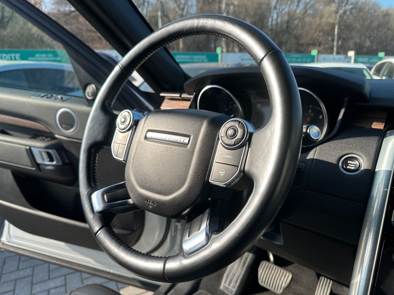 2017 Land Rover Discovery — Miniatură 7