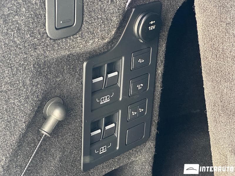2017 Land Rover Discovery — Miniatură 15