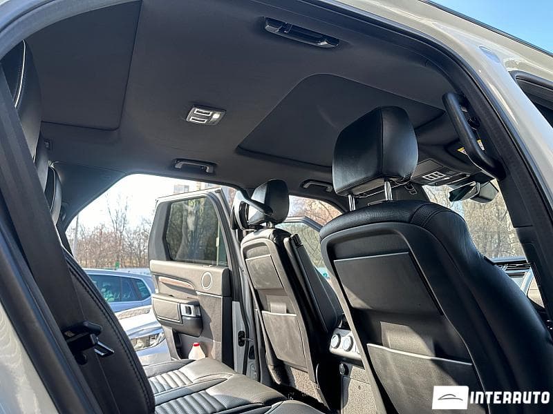 2017 Land Rover Discovery — Miniatură 18