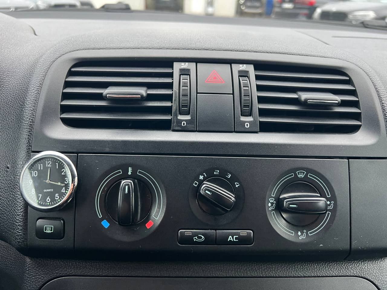 2010 Skoda Roomster — Miniatură 7