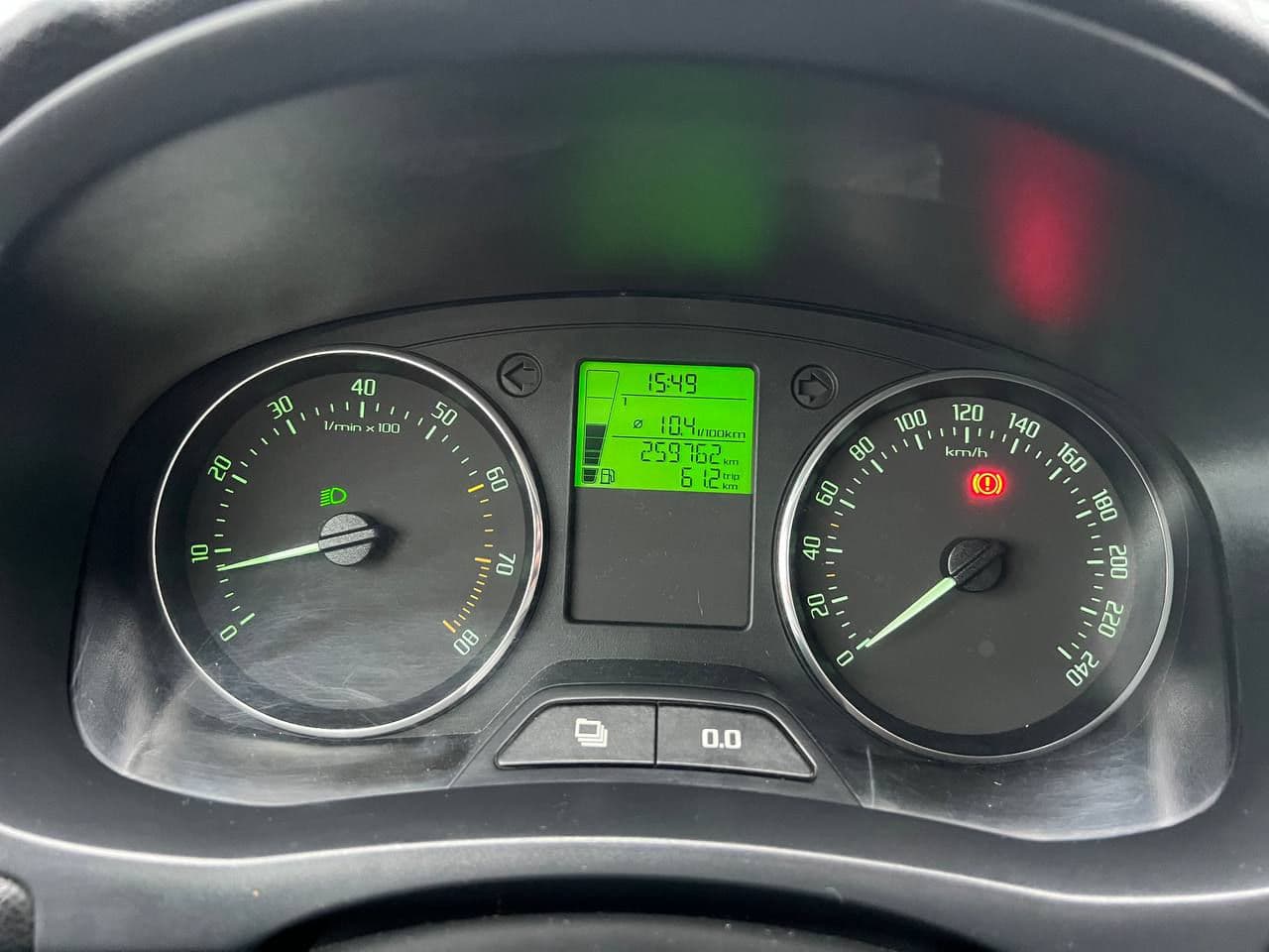 2010 Skoda Roomster — Miniatură 6