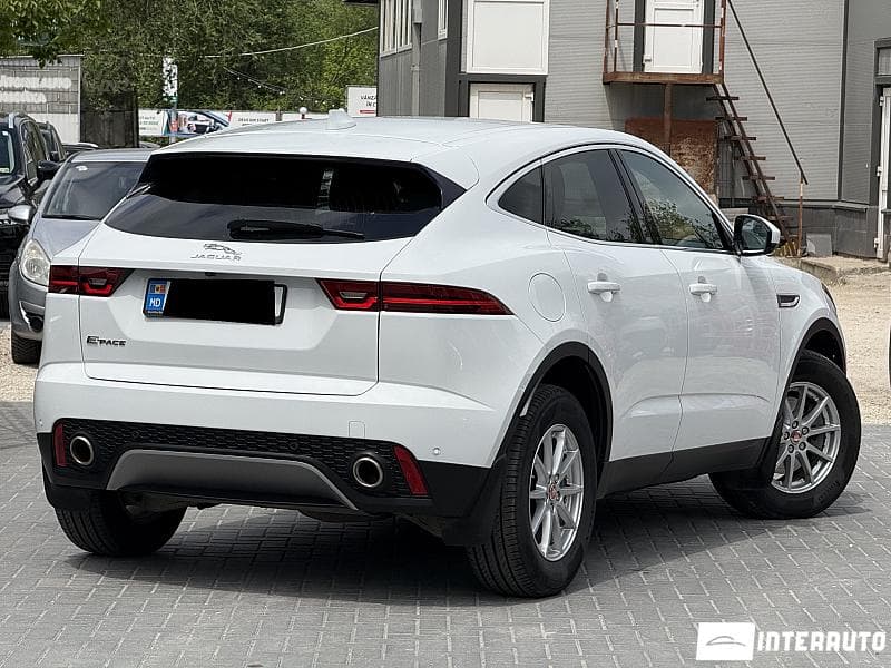 2018 Jaguar E-Pace — Miniatură 2