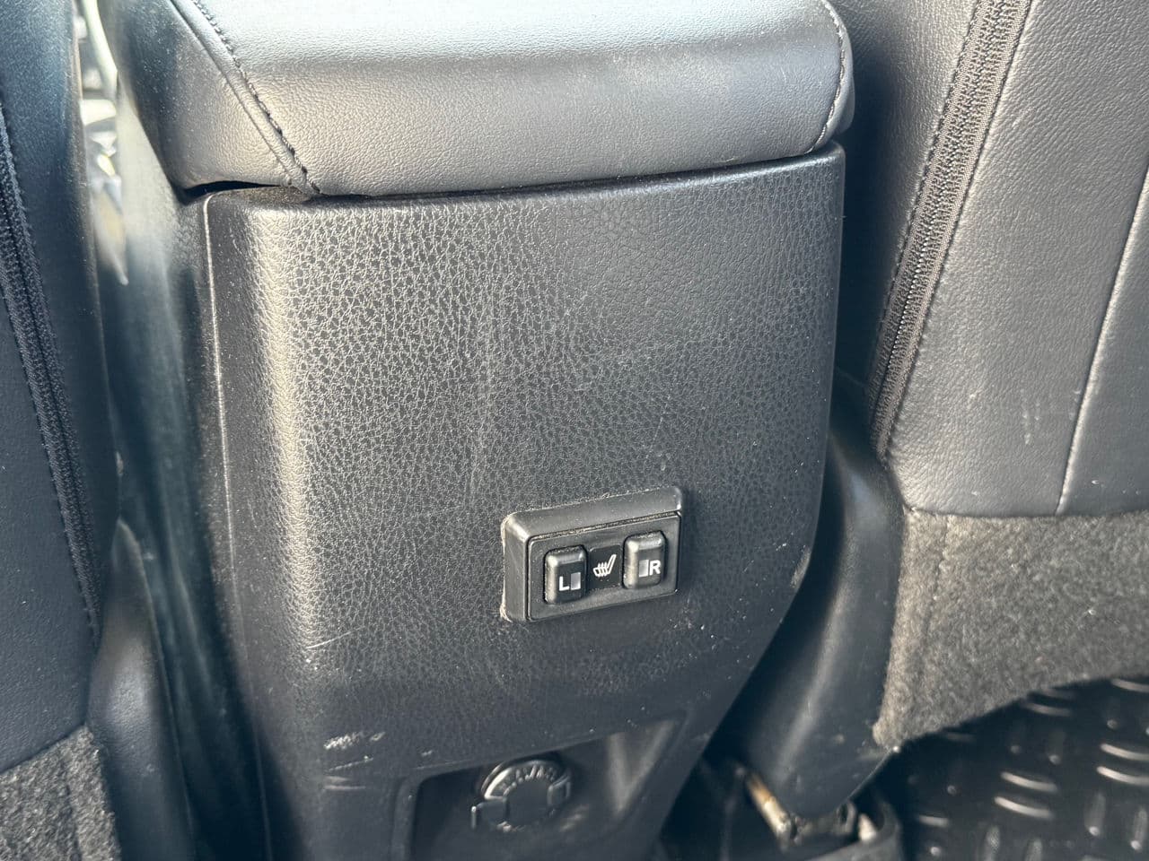 2018 Toyota Rav-4 — Miniatură 14