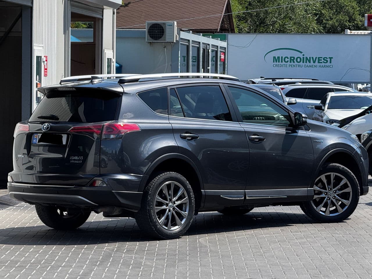 2018 Toyota Rav-4 — Miniatură 3
