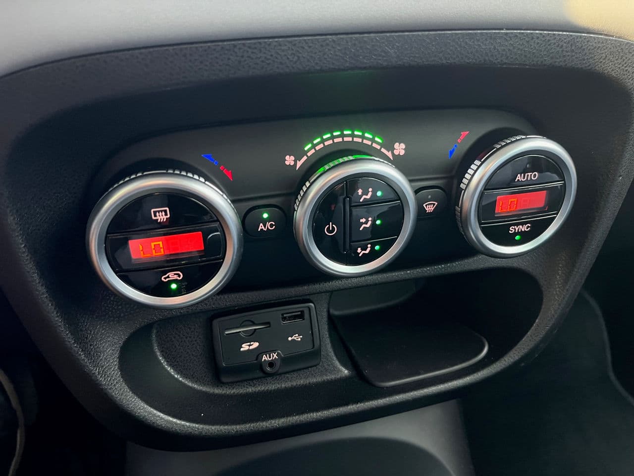 2013 Fiat 500L — Miniatură 11