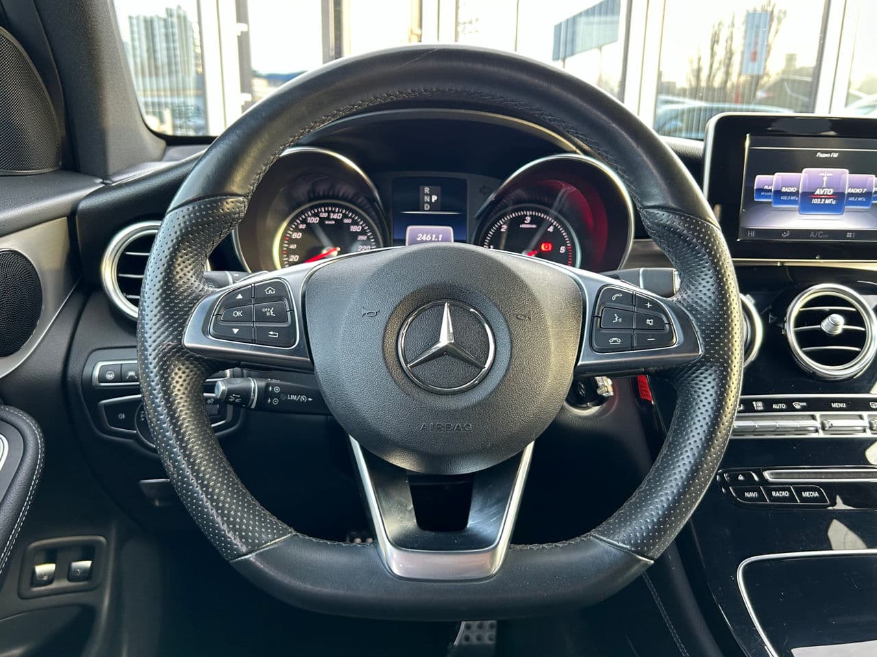 2017 Mercedes GLC 250 — Miniatură 11