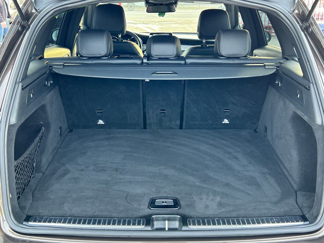 2017 Mercedes GLC 250 — Miniatură 18