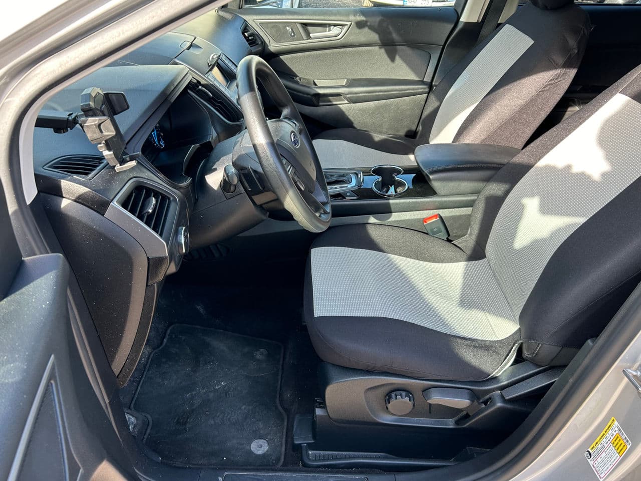 2016 Ford Edge — Miniatură 8