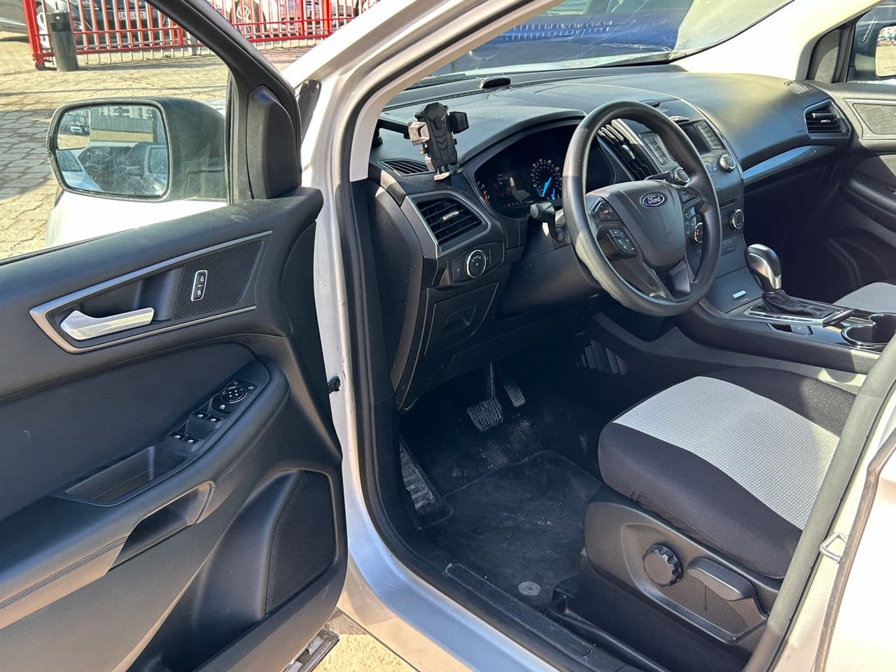 2016 Ford Edge — Miniatură 6