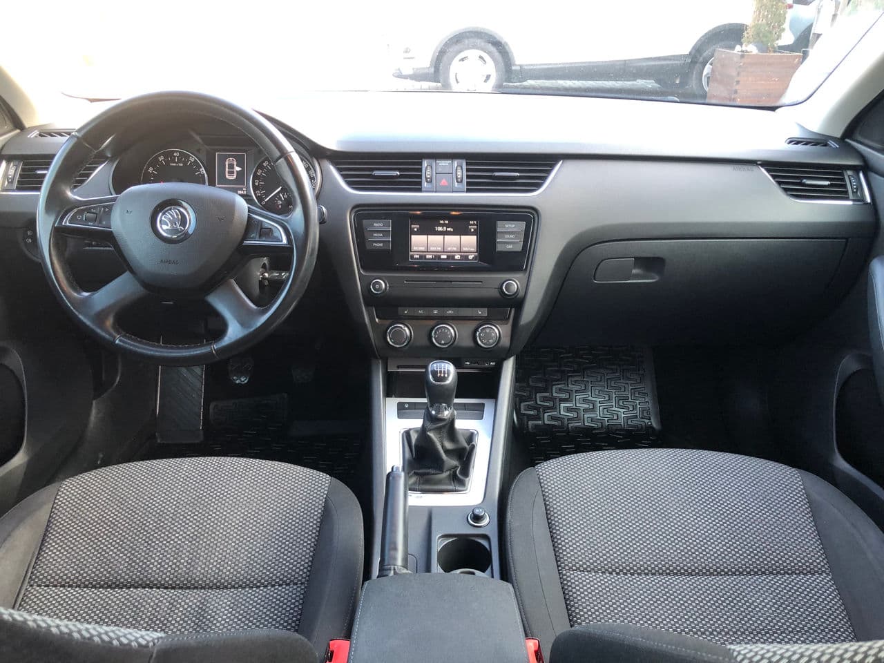 2014 Skoda Octavia — Miniatură 6