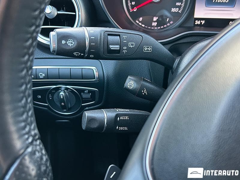 2017 Mercedes GLC 300 — Miniatură 10
