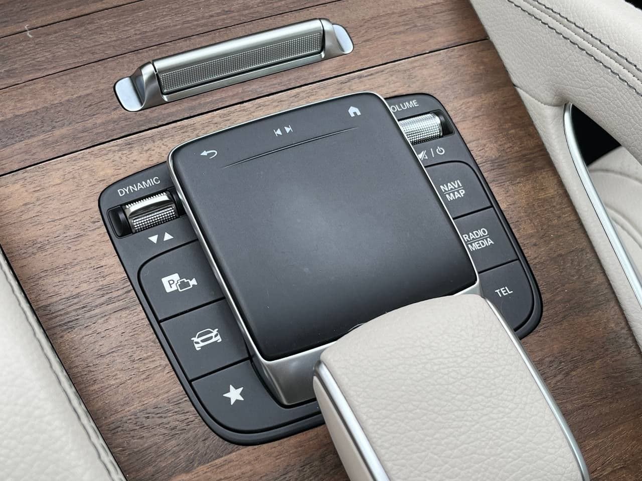 2022 Mercedes GLS 450 — Miniatură 16