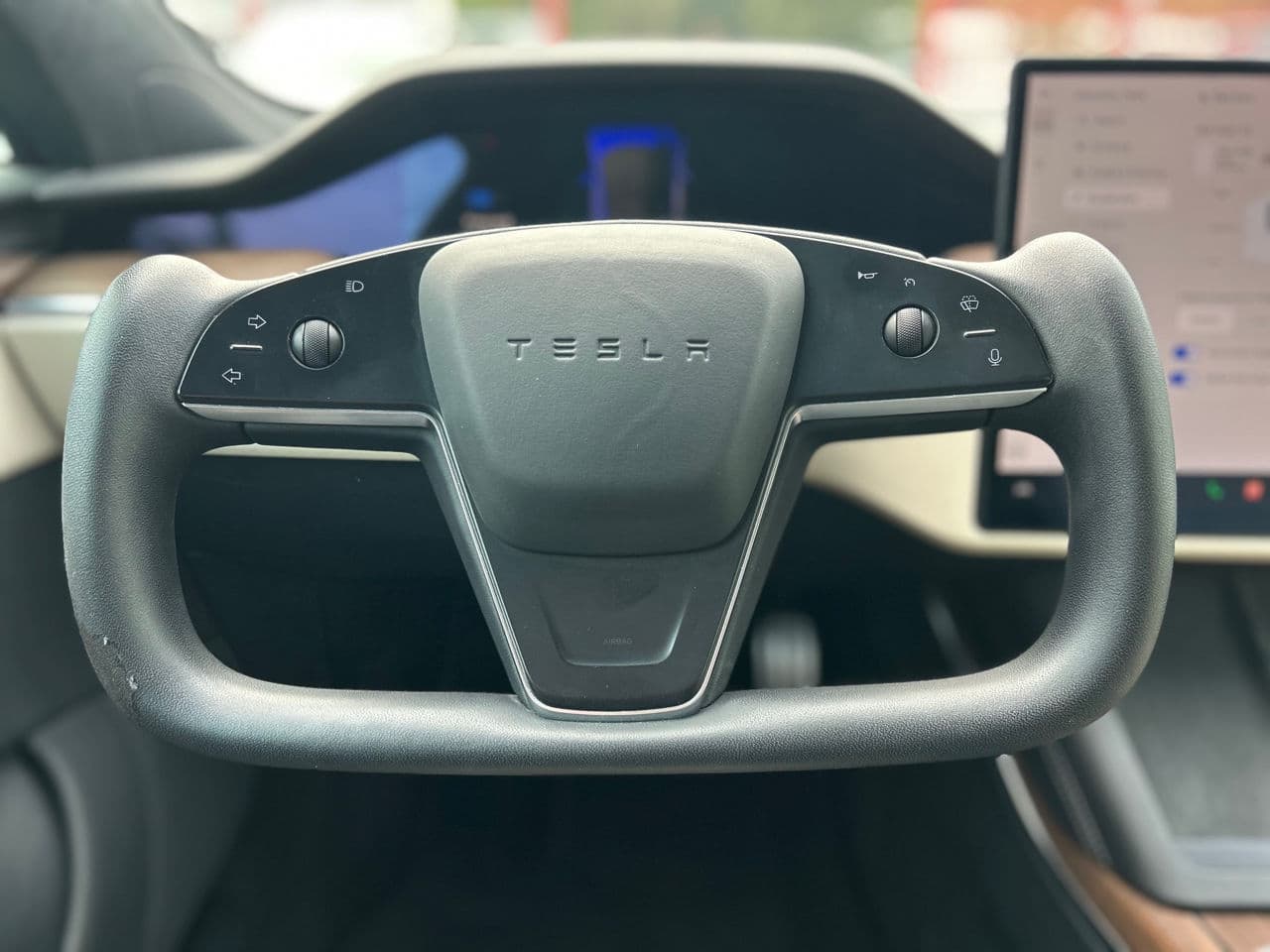 2022 Tesla Model S Plaid — Miniatură 8