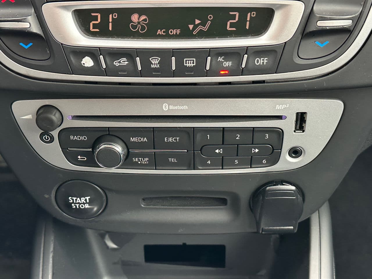 2014 Renault Megane — Miniatură 16