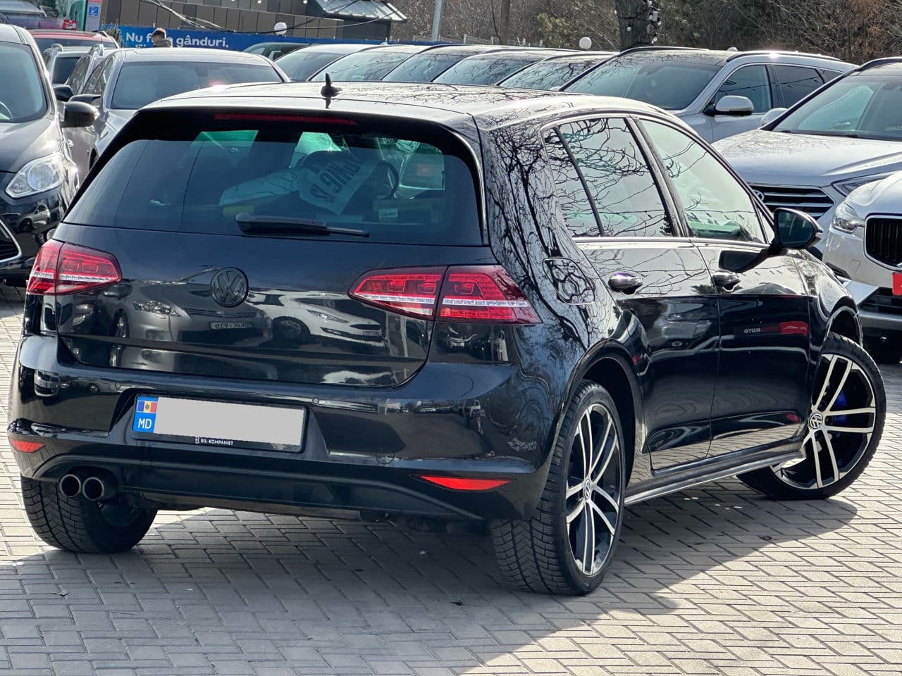 2015 Volkswagen Golf GTE — Miniatură 3