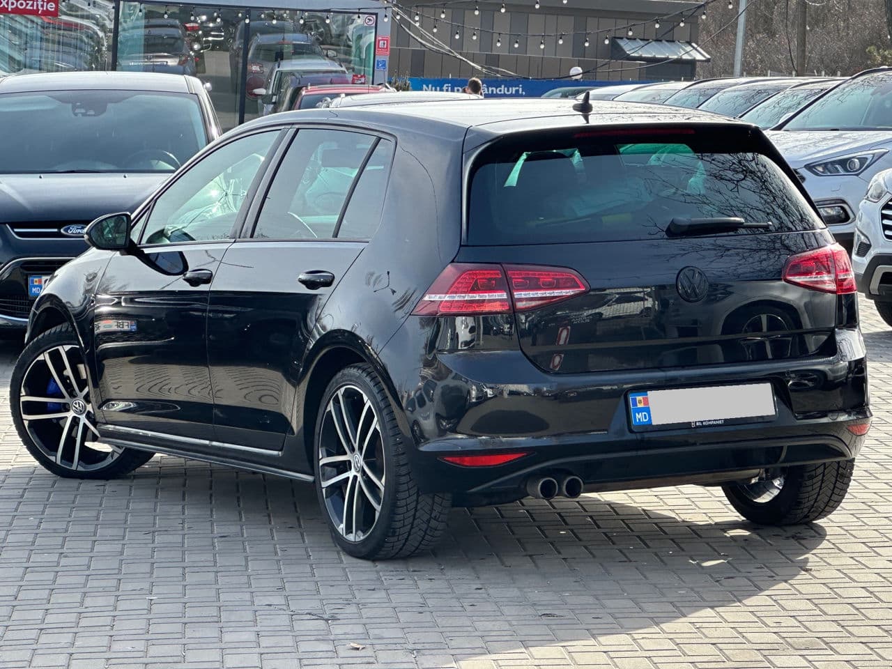 2015 Volkswagen Golf GTE — Miniatură 4