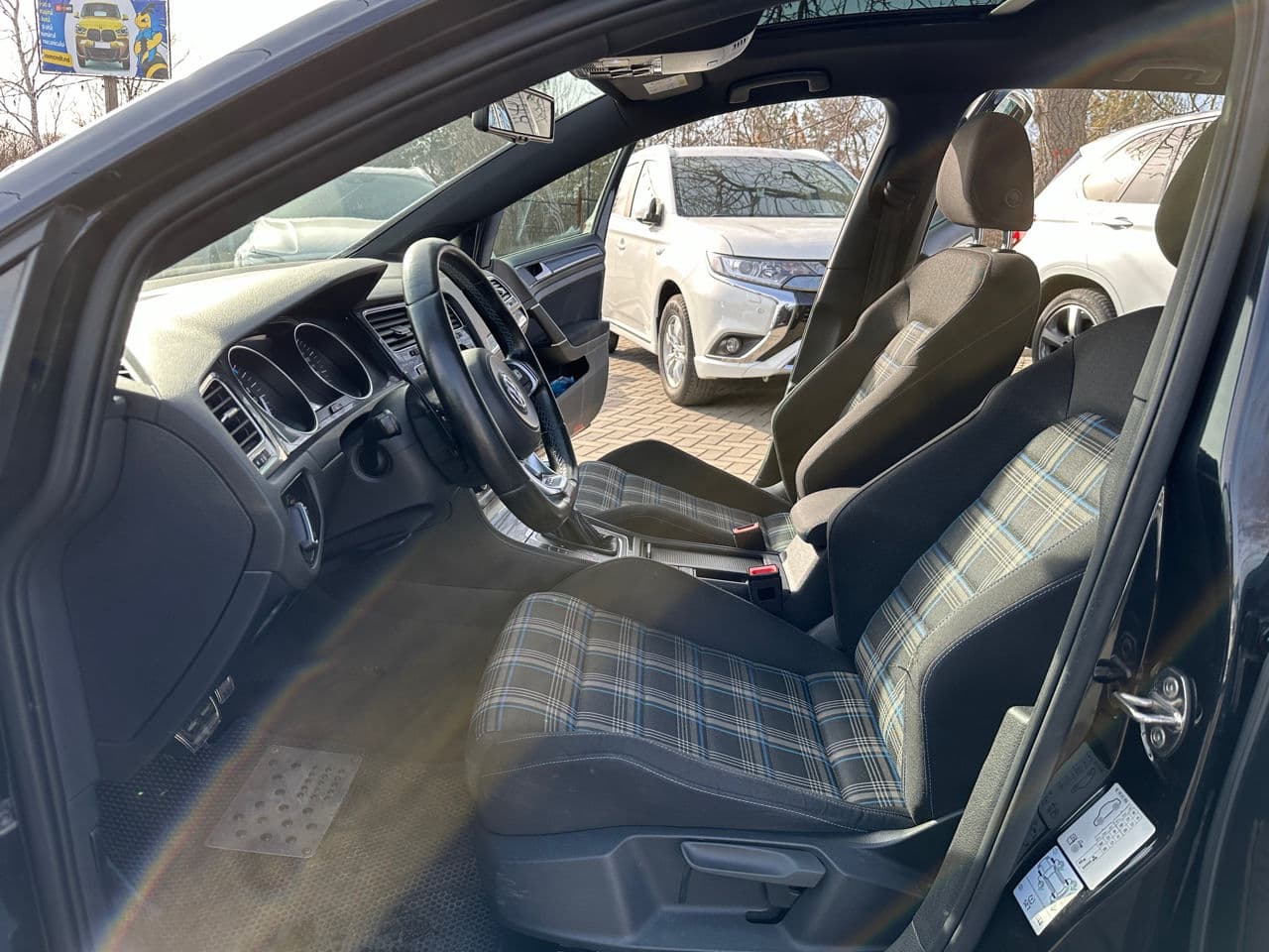 2015 Volkswagen Golf GTE — Miniatură 6